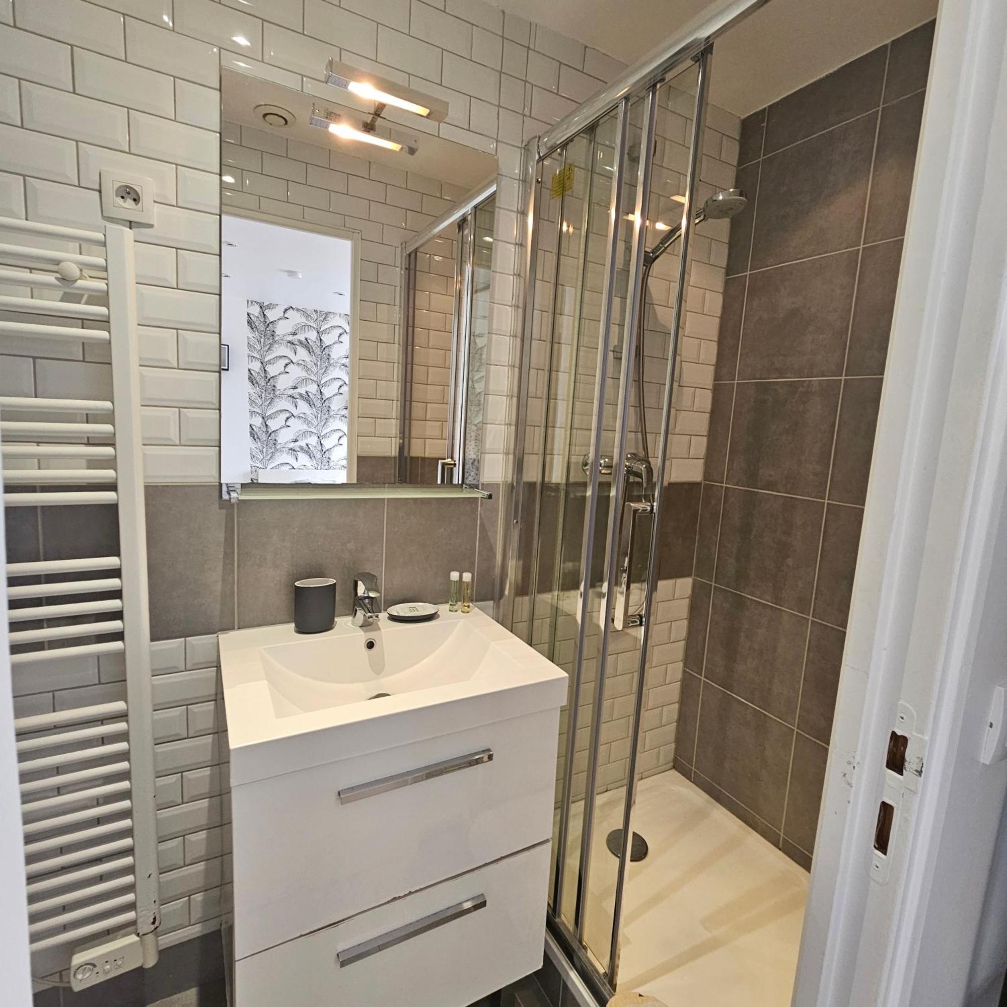 Residence Hotel Le Relais Amelie Clamart Exterior photo