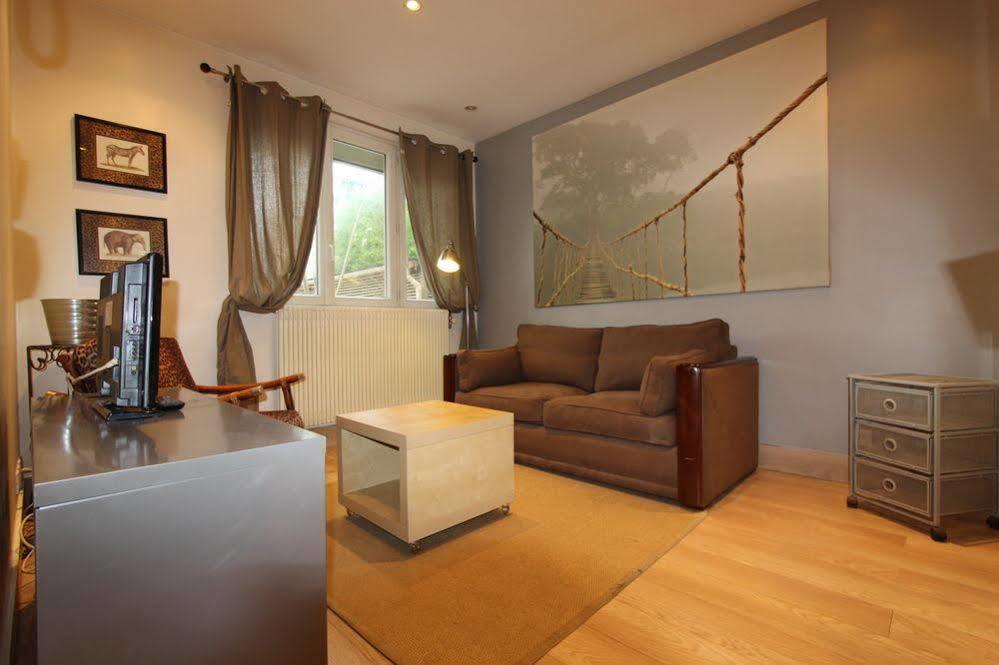 Residence Hotel Le Relais Amelie Clamart Exterior photo